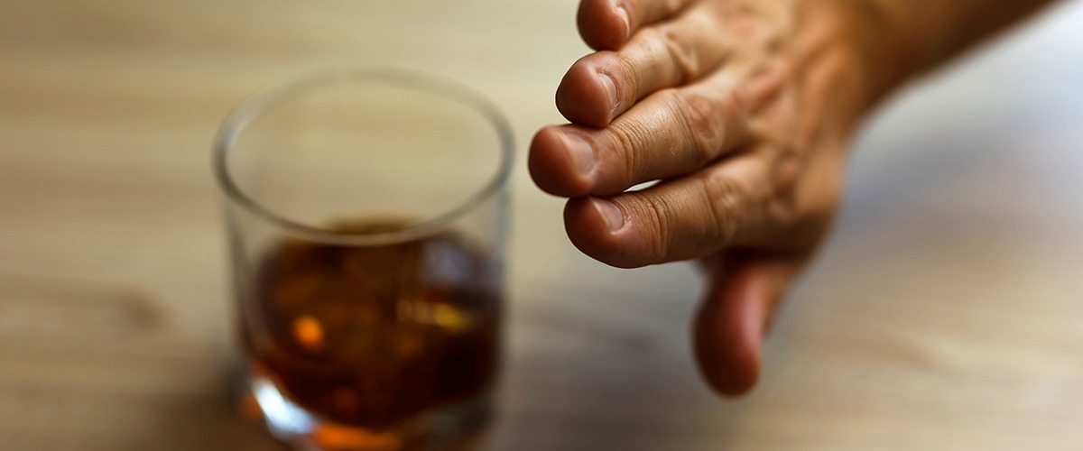 Especialistas en Medicina Familiar y Comunitaria piden erradicar el concepto erróneo de que el alcohol puede resultar beneficioso para la salud